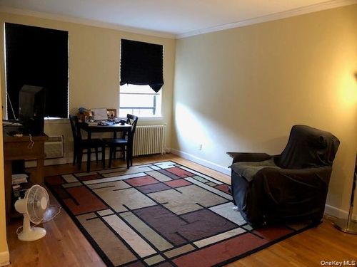 apt-3-47 216th St, Bayside, NY, 11361-8005 | Card Image