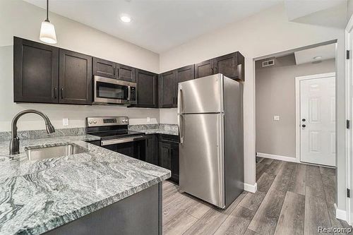 17-1251 E Woodward Heights Blvd, Hazel Park, MI, 48030-1557 | Card Image