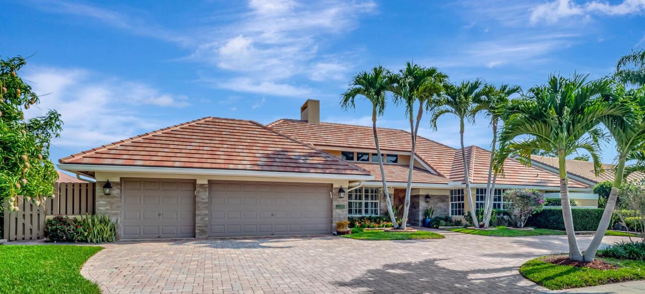 Equestrian Dr, Boca Raton, FL 33434