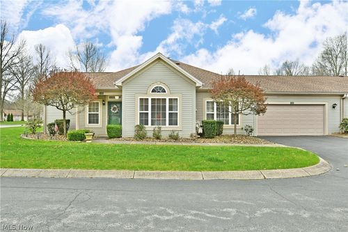 unit-d-14 Hunters Woods Blvd, Canfield, OH, 44406-8814 | Card Image