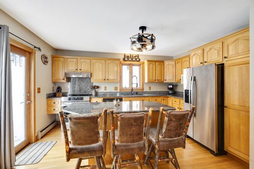 1465 W Echo Lake Rd, West Charleston, VT, 05872-4430 | Card Image