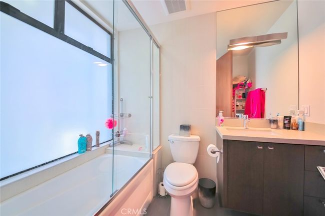 104 Manhattan Ave, Townhouse with 4 bedrooms, 4 bathrooms and 4 parking in Manhattan Beach CA | Image 25