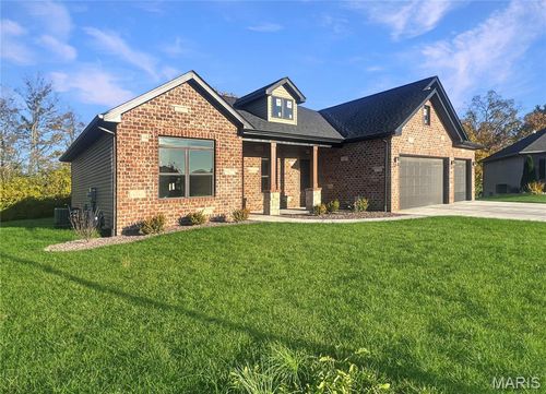 8055 Radcliffe Pl, Troy, IL, 62294-3646 | Card Image