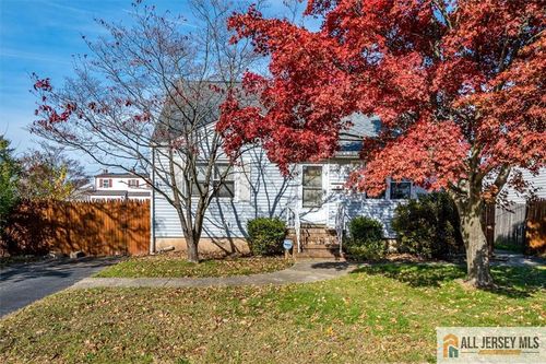 13 Putnam Ave, Edison, NJ, 08817-3614 | Card Image