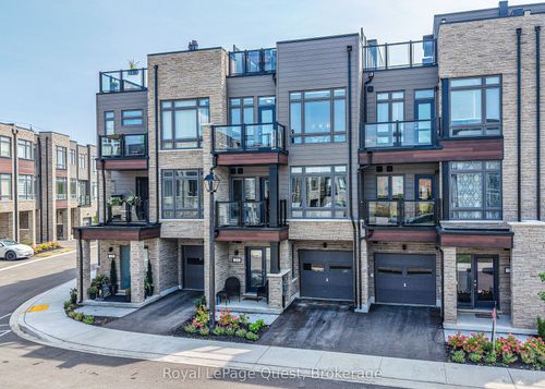 33 Wyn Wood Lane, Orillia, ON, L3V8P7 | Card Image