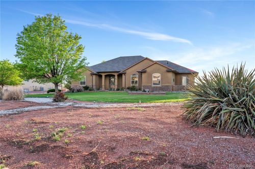 581 S Seaside Dr, Pueblo, CO, 81007-7088 | Card Image