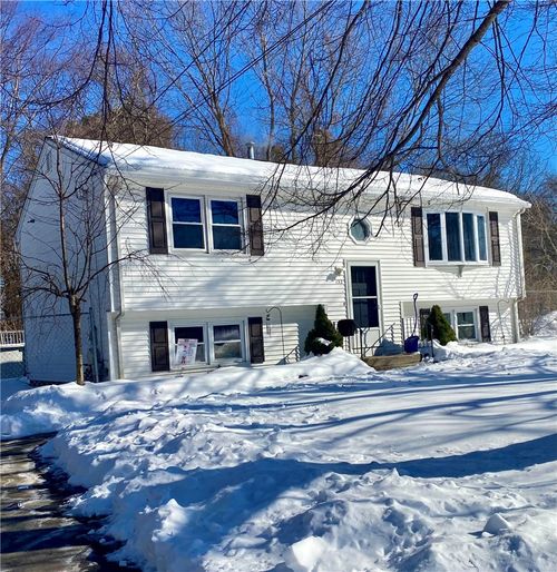 132 Palmer Ave, Warwick, RI, 02889-5449 | Card Image