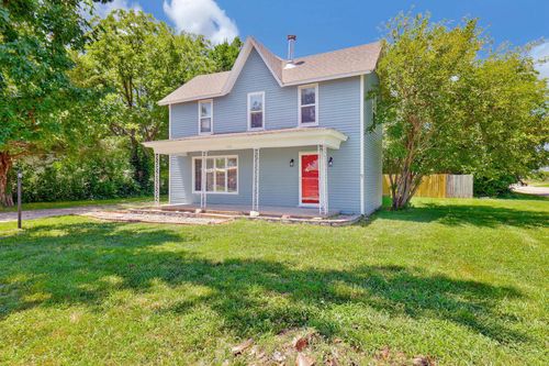 205 College St, Halstead, KS, 67056-1823 | Card Image