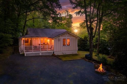 56 Raccoon Ln, Newland, NC, 28657-8980 | Card Image