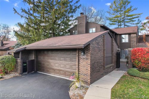 2164 Bordeaux St, West Bloomfield, MI, 48323-3013 | Card Image