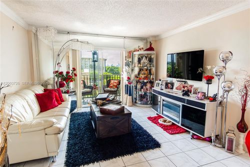 609-10-4717 Nw 7th St, Miami, FL, 33126 | Card Image