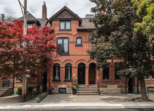 16 Boswell Ave, Toronto, ON, M5R1M4 | Card Image