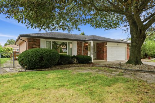 814 E 168th Street, South Holland, IL, 60473 | Card Image