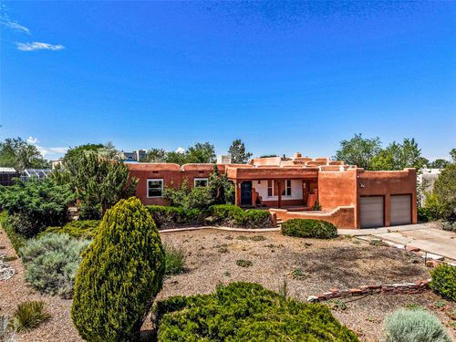2832 Don Quixote, Santa Fe, NM, 87505-6481 | Card Image