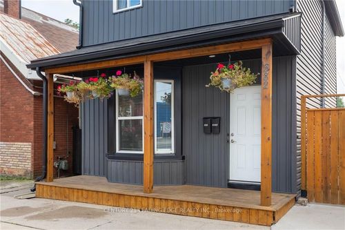 a-382 Cannon St E, Hamilton, ON, L8L2C4 | Card Image