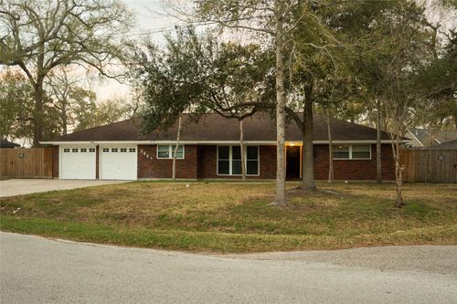 2921 Oak Drive, Dickinson, TX, 77539 | Card Image