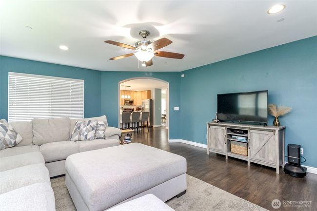 1194 Swan Loop, House other with 4 bedrooms, 3 bathrooms and 3 parking in Dupont WA | Image 11