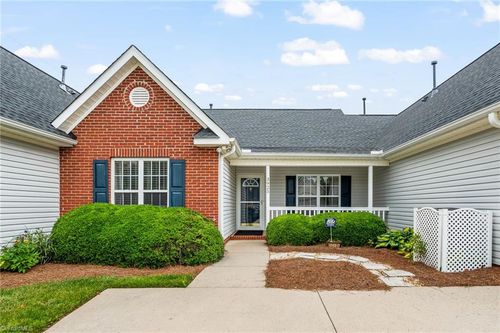 3925 Parkview Ct, Winston-Salem, NC, 27127-7391 | Card Image