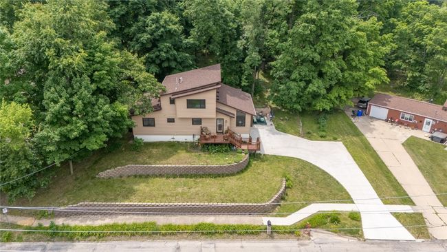 2145 Coldstream Ave Ne, House other with 3 bedrooms, 2 bathrooms and null parking in Cedar Rapids IA | Image 26
