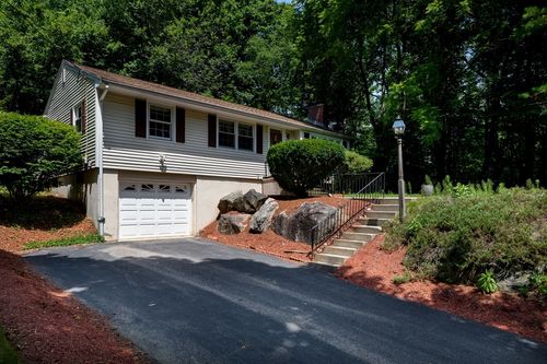 604 Quinapoxet St, Jefferson, MA, 01522-1434 | Card Image