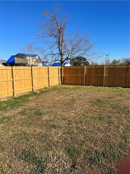 7512 Adventure Ave, New Orleans, LA, 70129-2738 | Card Image