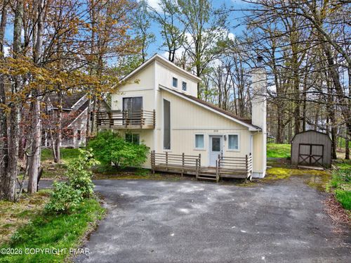3152 Hamlet Dr, Tobyhanna, PA, 18466-8234 | Card Image