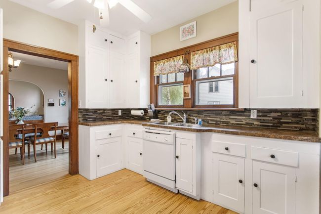 32-web-or-mls-225-van-buren-st | Image 32