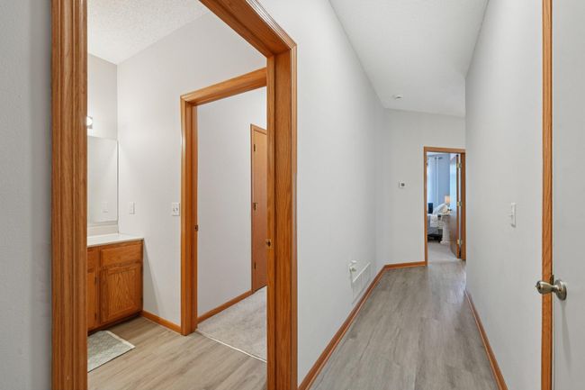 30-web-or-mls-Crystal Pl-1406-030.jpg | Image 21