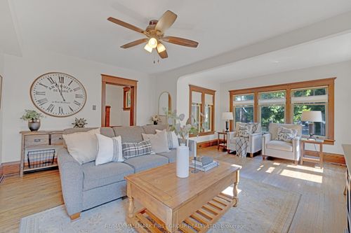 456 Mary St N, Oshawa, ON, L1G5E3 | Card Image