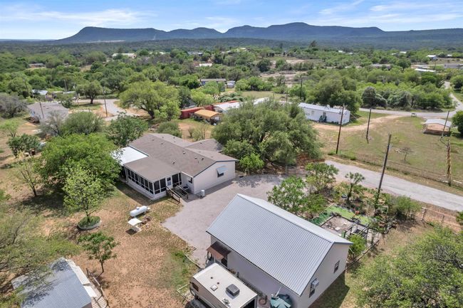 150 Julie Dr, House other with 3 bedrooms, 2 bathrooms and null parking in Kingsland TX | Image 30