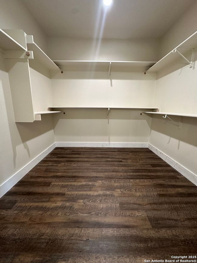 720 N Dickson St, House other with 4 bedrooms, 2 bathrooms and null parking in Poth TX | Image 18