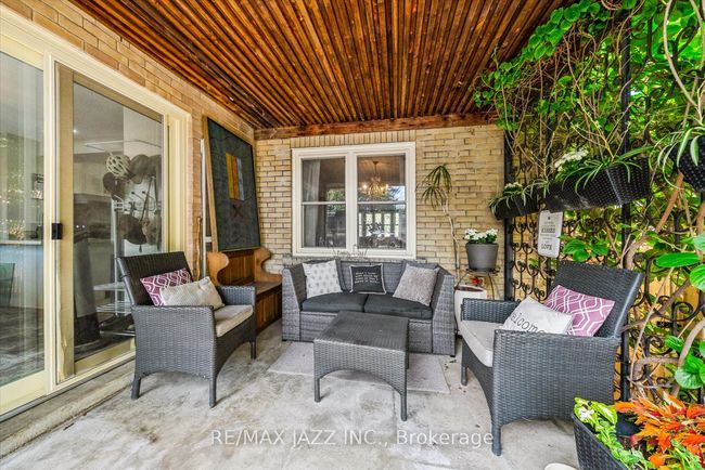 649 Masson St, House other with 3 bedrooms, 2 bathrooms and 3 parking in Oshawa ON | Image 36