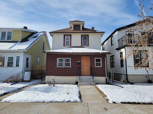 2135 S 74th St, WEST ALLIS, WI, 53219-1237 | Card Image