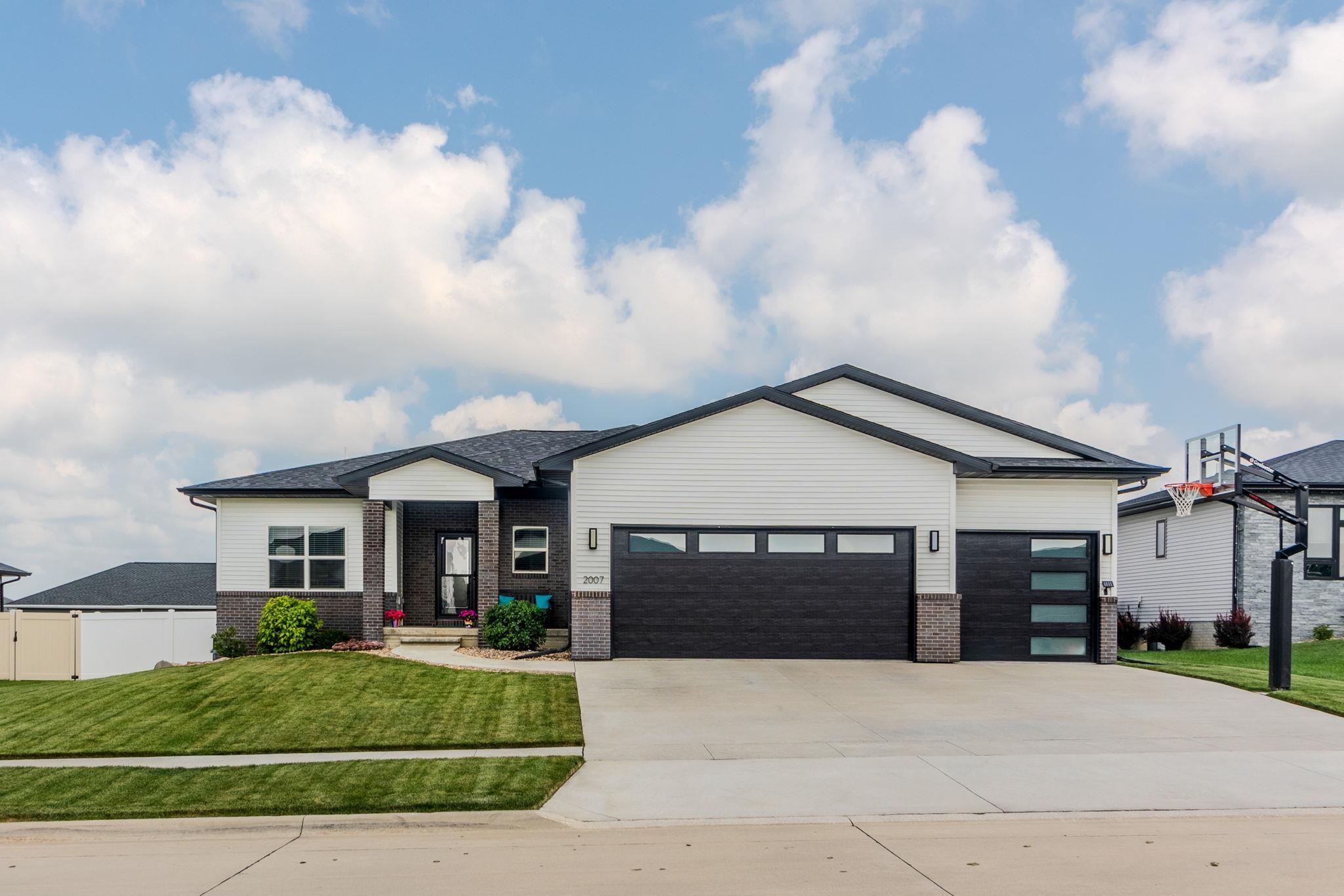 Reese Rd, Cedar Falls, IA 50613