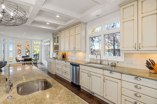 4326 Commerce Rd, House other with 7 bedrooms, 7 bathrooms and null parking in Orchard Lake MI | Image 20