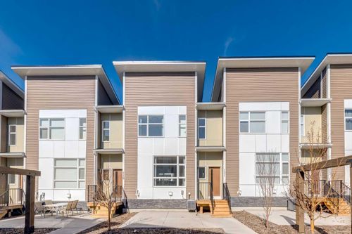 121 Walden Lane Se, Calgary, AB, T2X2A7 | Card Image