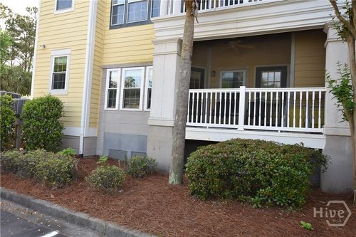 2115 Whitemarsh Way, Savannah, GA, 31410-5201 | Card Image
