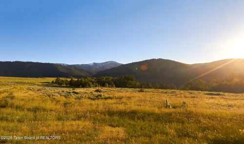 800 W Elk Ridge Rd, Jackson, WY, 83001-2579 | Card Image