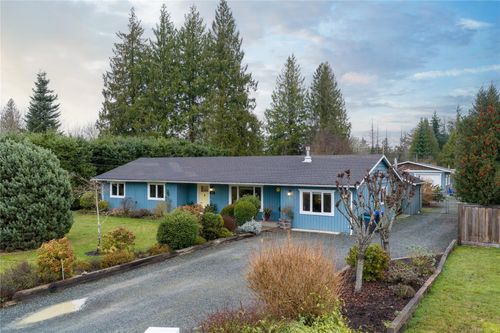 816 Woodland Dr, Parksville, BC, V9P1Z2 | Card Image