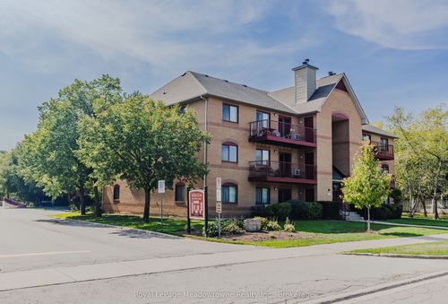 112-1496 Pilgrims Way, Oakville, ON, L6M3G9 | Card Image