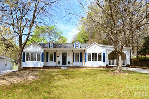 1803 Central Dr, Kannapolis, NC, 28083-3910 | Card Image