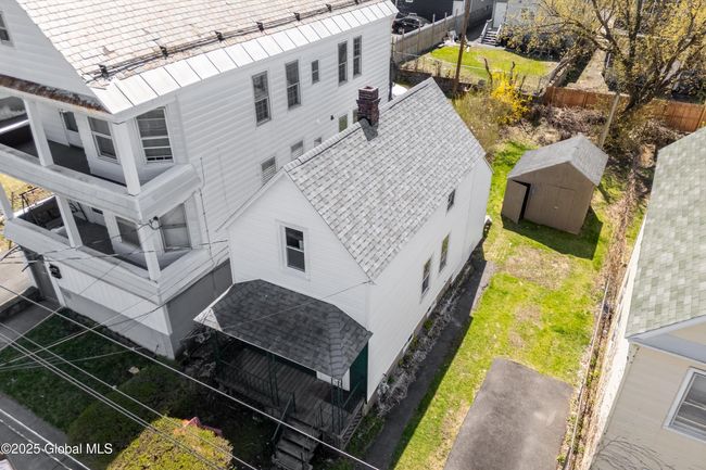 556 Clarendon St, House other with 2 bedrooms, 1 bathrooms and 2 parking in Schenectady NY | Image 19