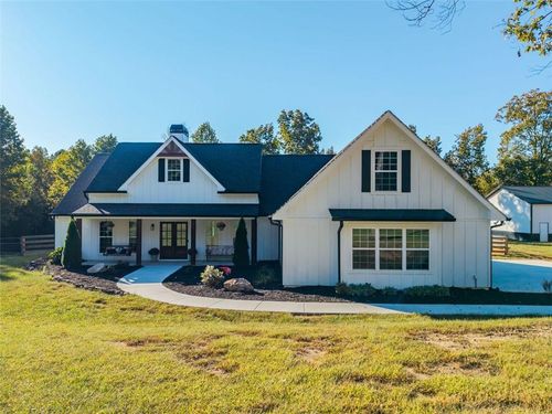 5163 Bogus Rd, Gainesville, GA, 30506-2981 | Card Image
