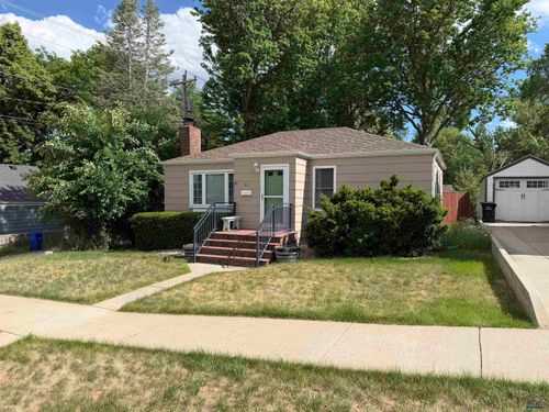 1011 Saint Charles St, RAPID CITY, SD, 57701-4531 | Card Image