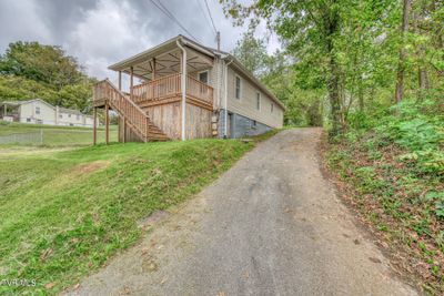 522 Beechwood Drive, House other with 2 bedrooms, 1 bathrooms and null parking in Bristol TN | Image 2