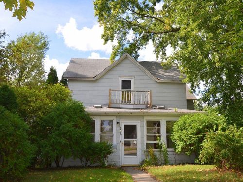 303 Park Ave N, Park Rapids, MN, 56470-1533 | Card Image