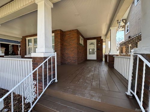 100 Massachusetts St, Highland Park, MI, 48203-3539 | Card Image