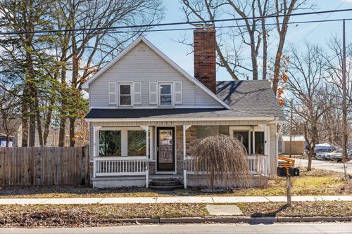 1209 Cass St, Traverse City, MI, 49684-4145 | Card Image