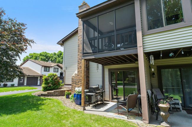 5605 Donegal Dr, Townhouse with 2 bedrooms, 2 bathrooms and null parking in Saint Paul MN | Image 45