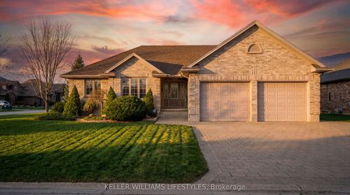 111 Jenna Dr, Strathroy, ON, N7G0B2 | Card Image